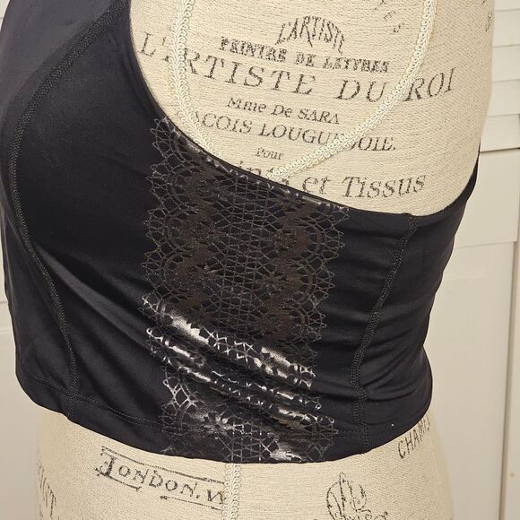 Beyond Yoga‎ Womens Black Silver Side Design Cropped Tank Top Medium - Picture 2 of 5